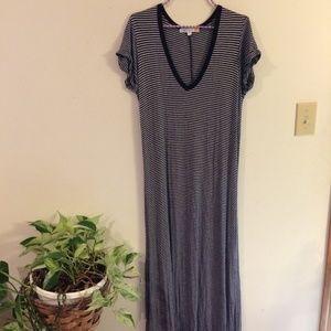 C&C California M Maxi dress black/gray striped